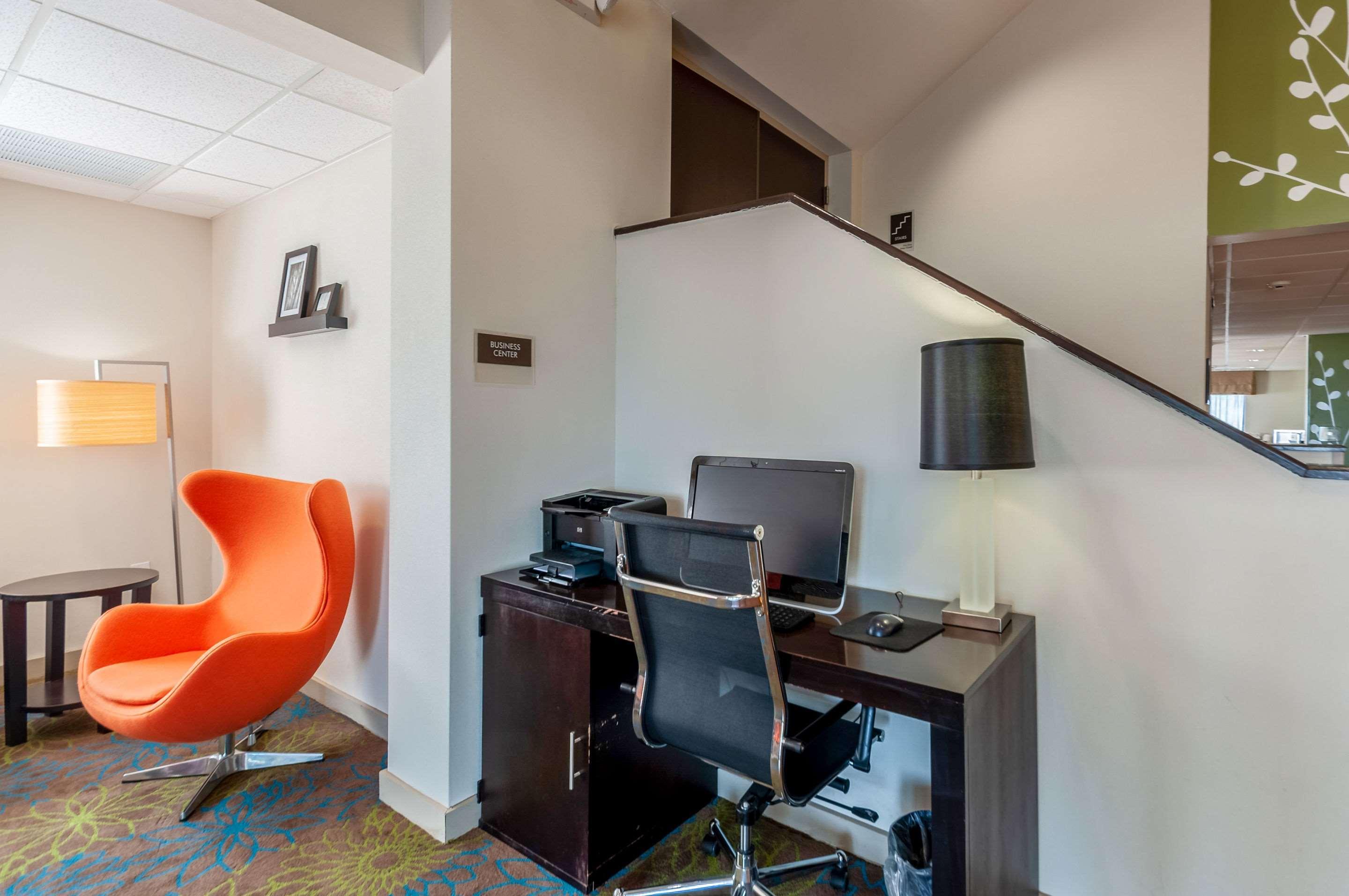 Sleep Inn & Suites Harrisonburg Near University Экстерьер фото