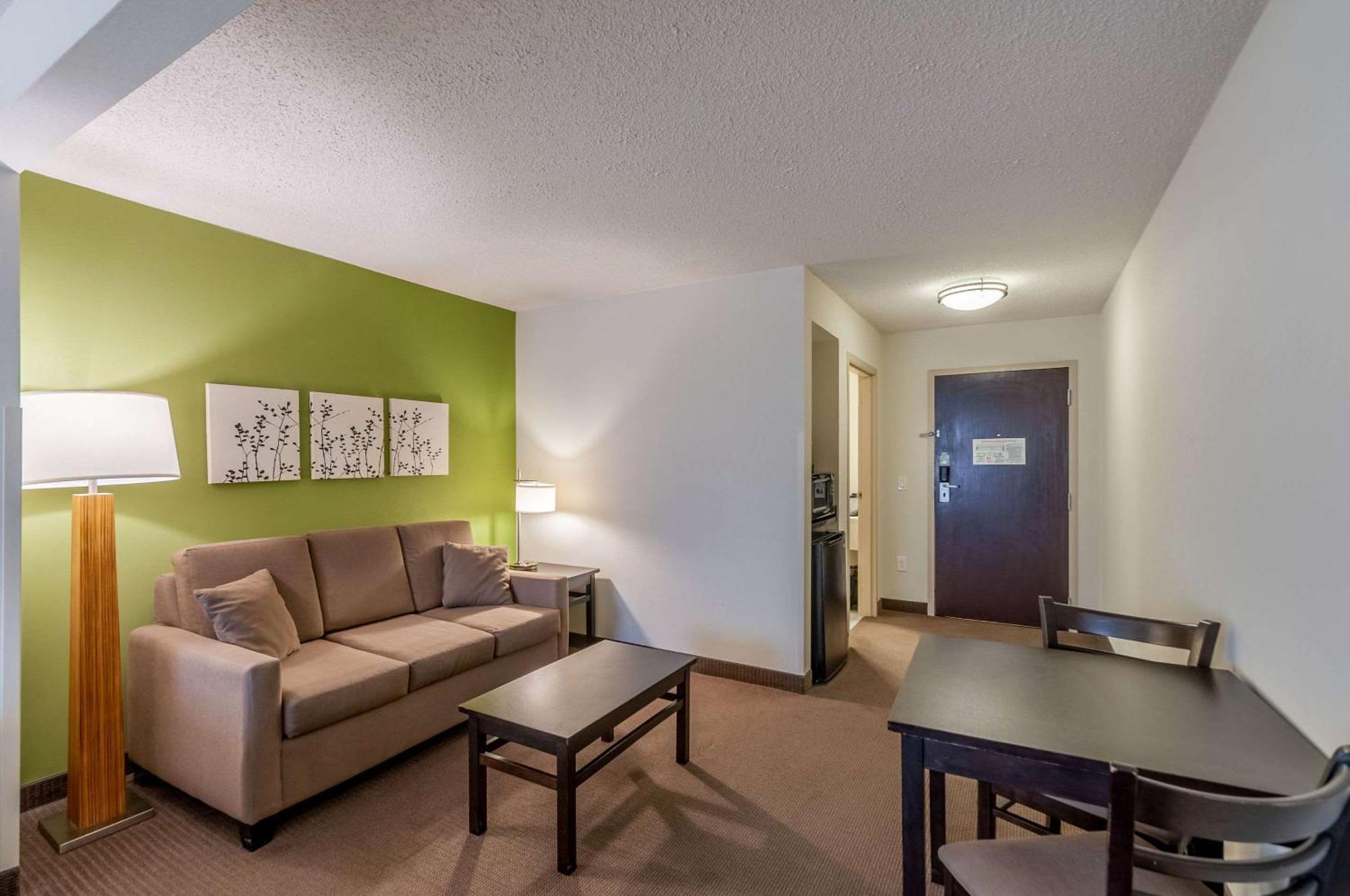 Sleep Inn & Suites Harrisonburg Near University Экстерьер фото