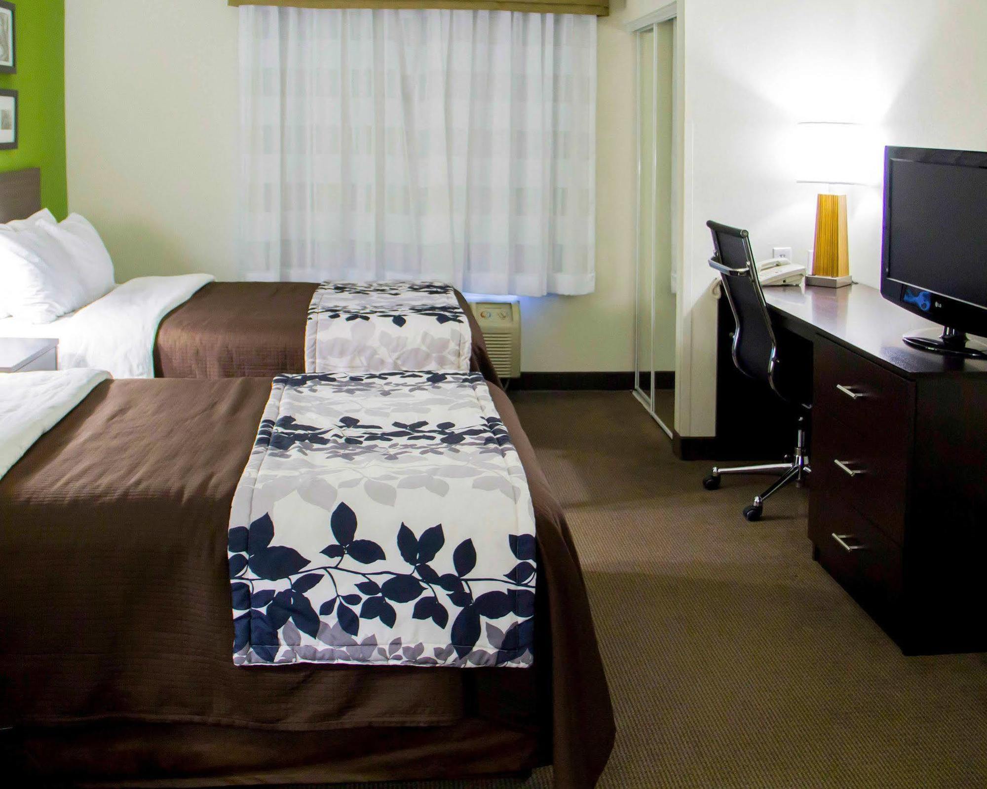 Sleep Inn & Suites Harrisonburg Near University Экстерьер фото